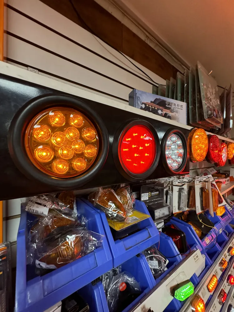 Focos laterales LED para camiones