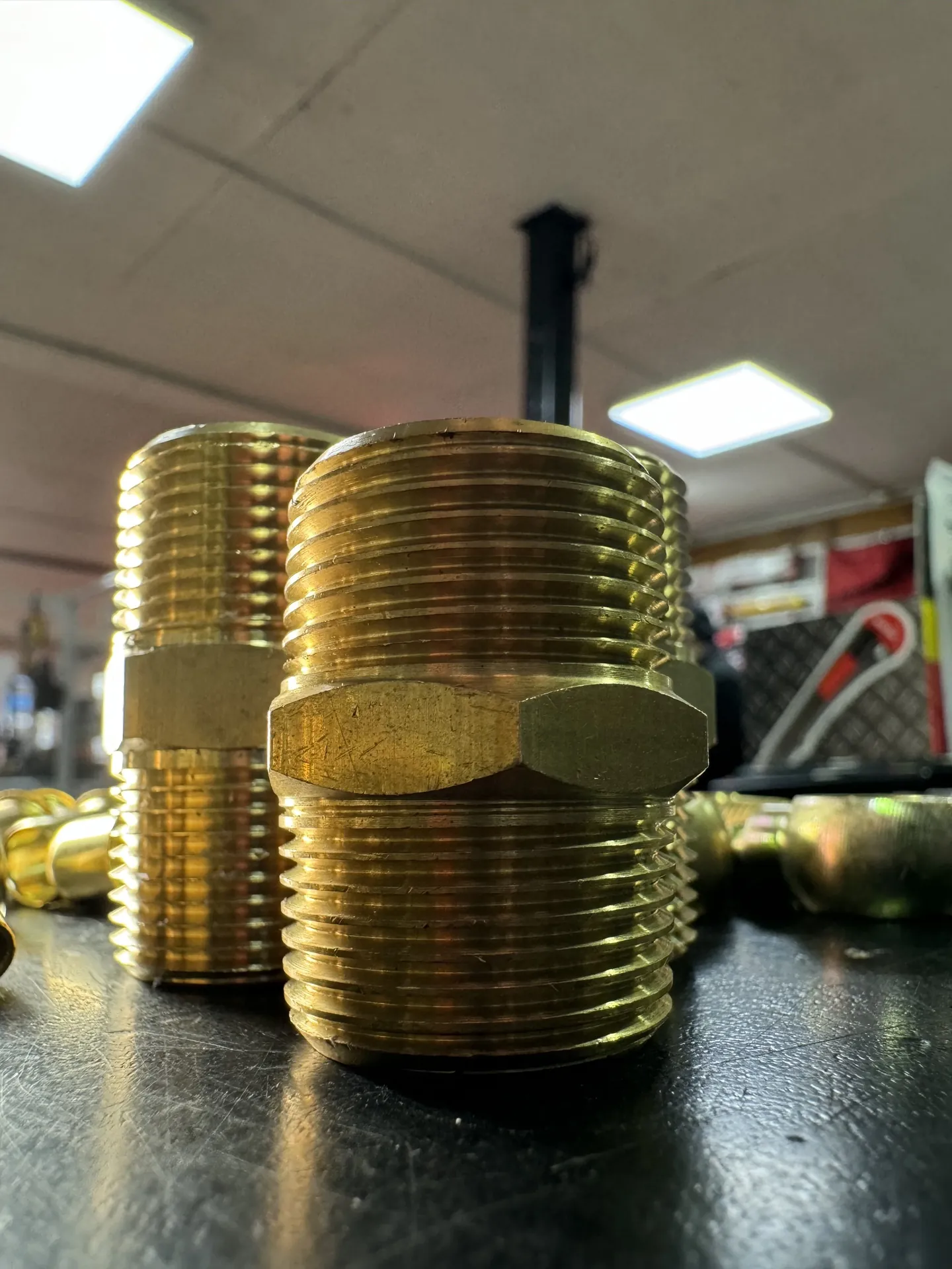 Niples de bronce para camiones