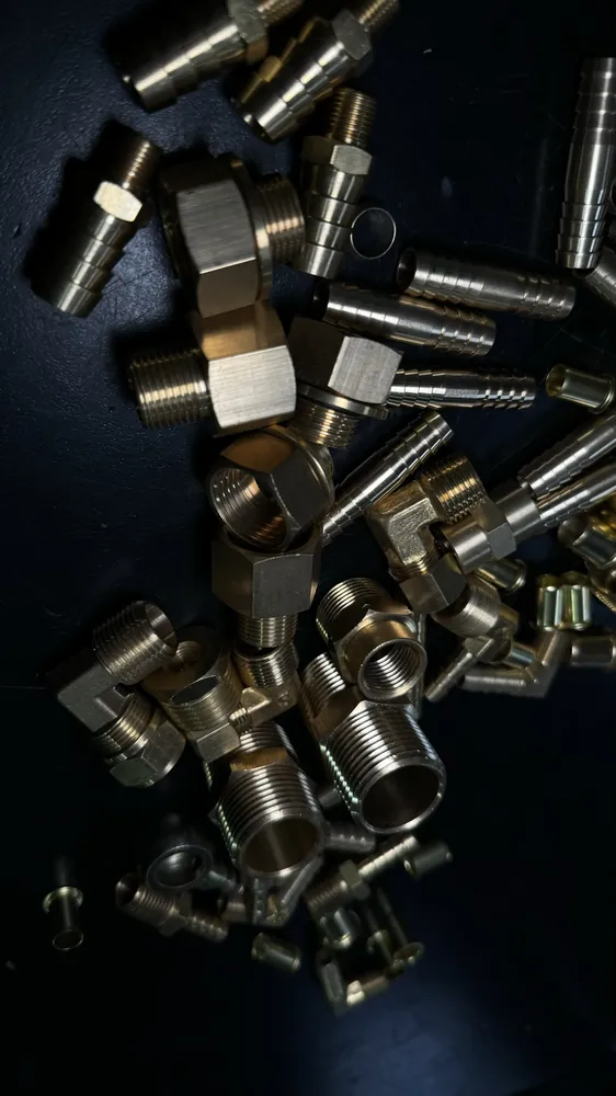 Adaptadores especiales de bronce