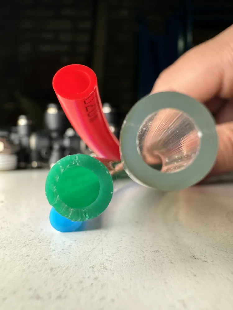 Tuber&iacute;as de nylon de colores